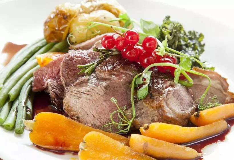 Brookside Villa - B&b