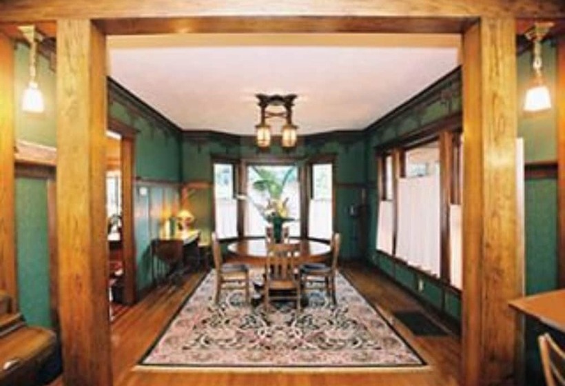 Cocoa Cottage Bed & Breakfast