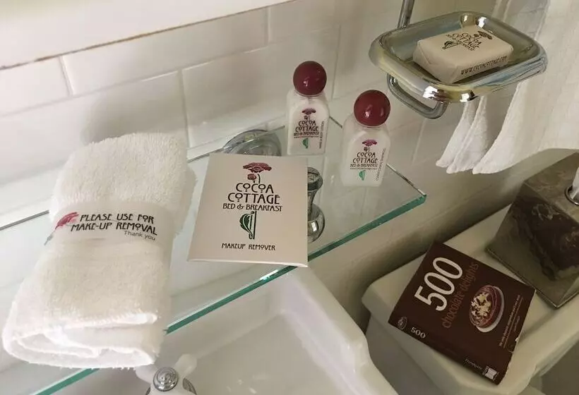 Cocoa Cottage Bed & Breakfast