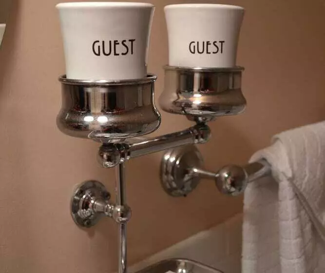 Cocoa Cottage Bed & Breakfast