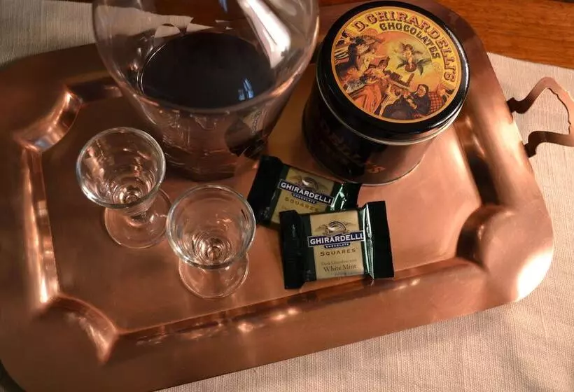 Cocoa Cottage Bed & Breakfast