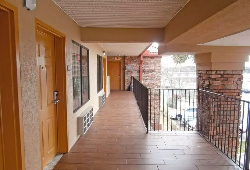 ホテル Americas Best Value Inn & Suites Griffin