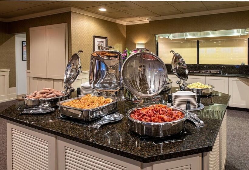 호텔 Amish View Inn & Suites