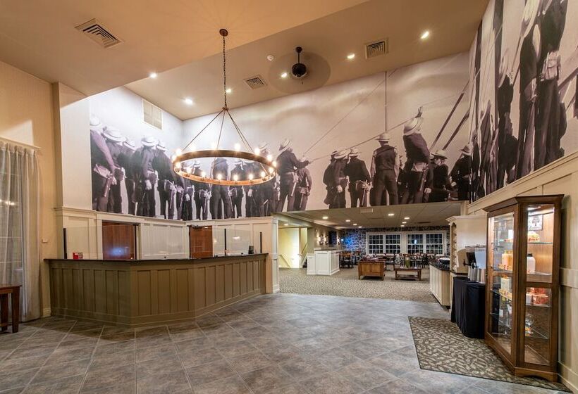 호텔 Amish View Inn & Suites