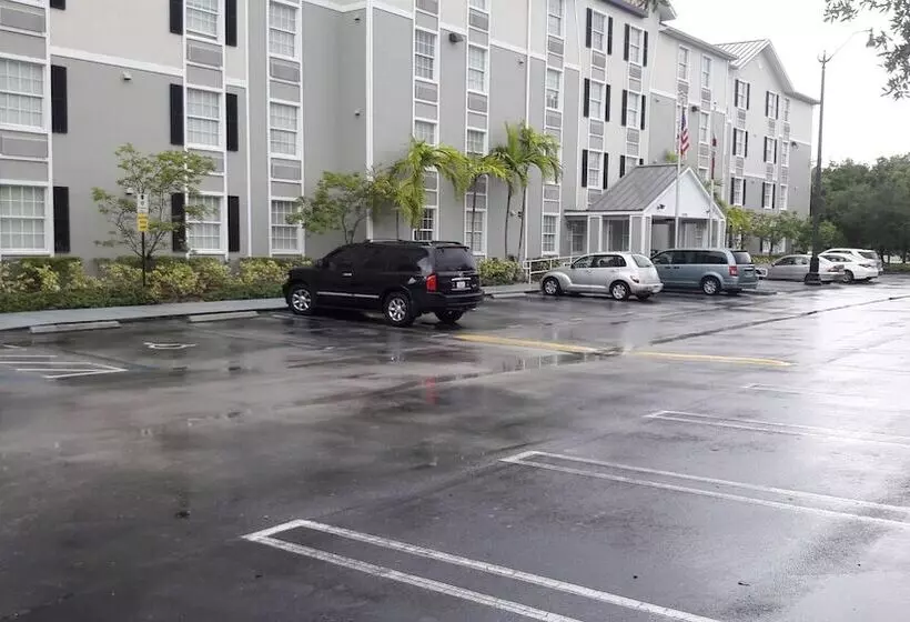 호텔 Best Studio Inn Homestead