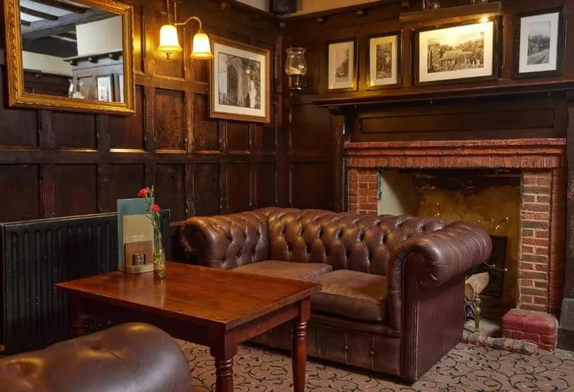 Отель Chequers Inn By Greene King Inns