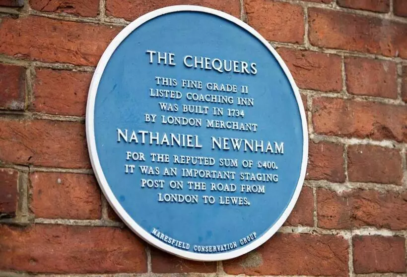 Отель Chequers Inn By Greene King Inns