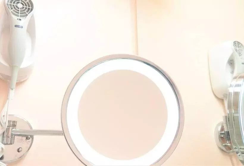 Hotel Crystal Star Inn Edmonton Airport With Free Shuttle To And From Airport