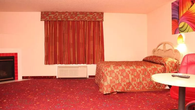 Hotel Crystal Star Inn Edmonton Airport With Free Shuttle To And From Airport