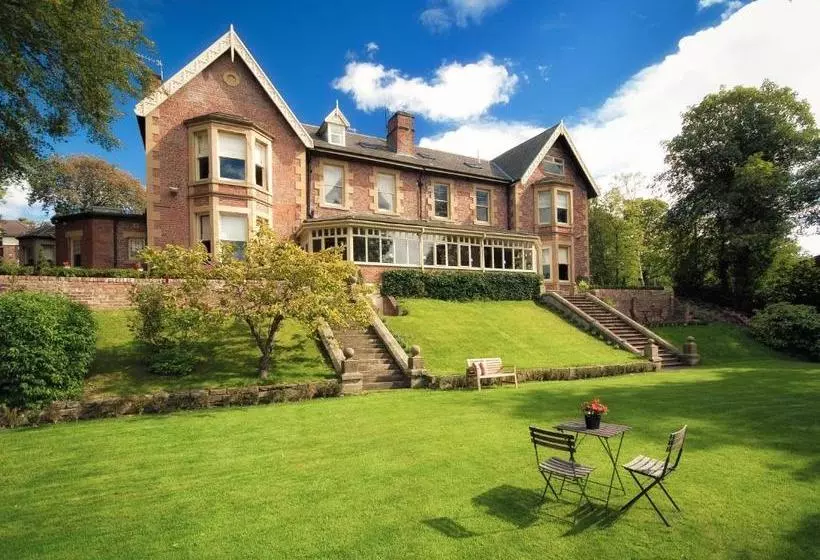 Hotel Eslington Villa