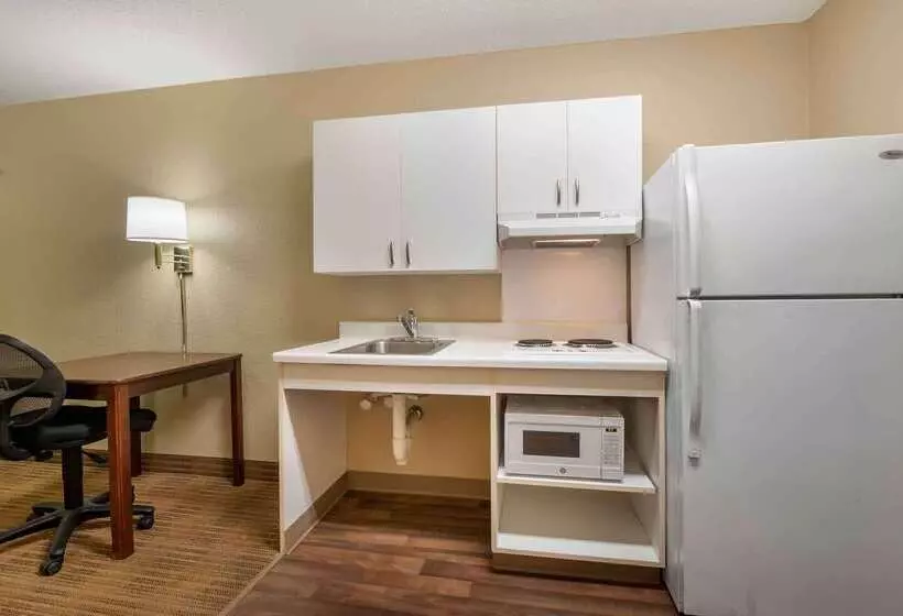 Hotel Extended Stay America Suites  Champaign  Urbana