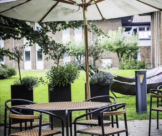 هتل Frederik Vi S