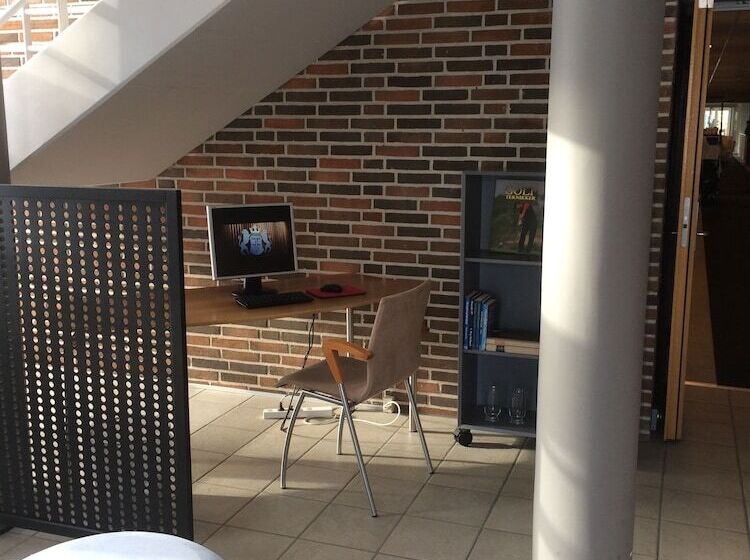 هتل Frederik Vi S