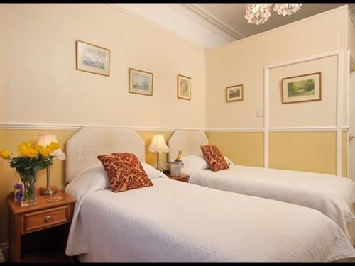 호텔 The Earlsdale Bed and Breakfast