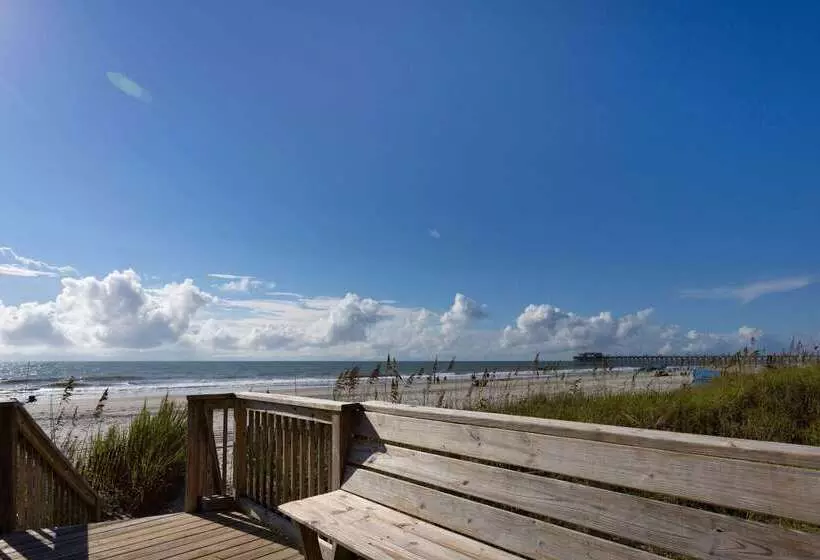 בית מלון כפרי Sea Mystique Resort