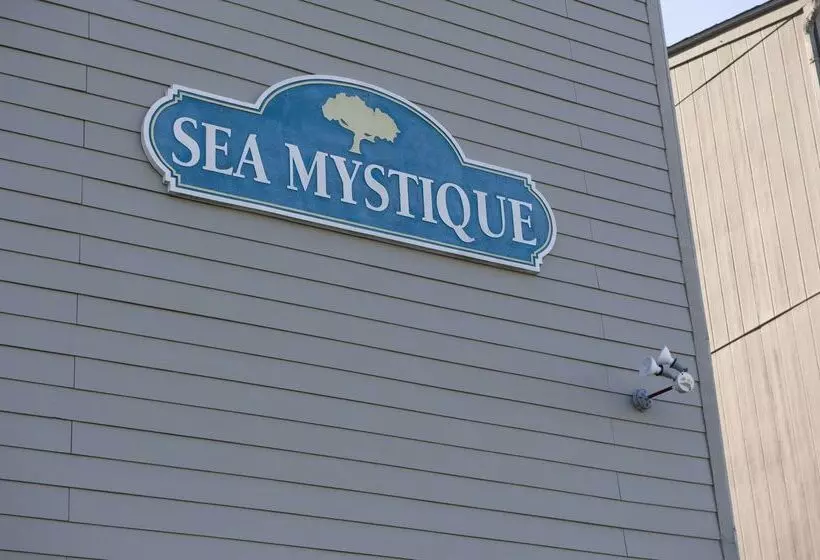 בית מלון כפרי Sea Mystique Resort