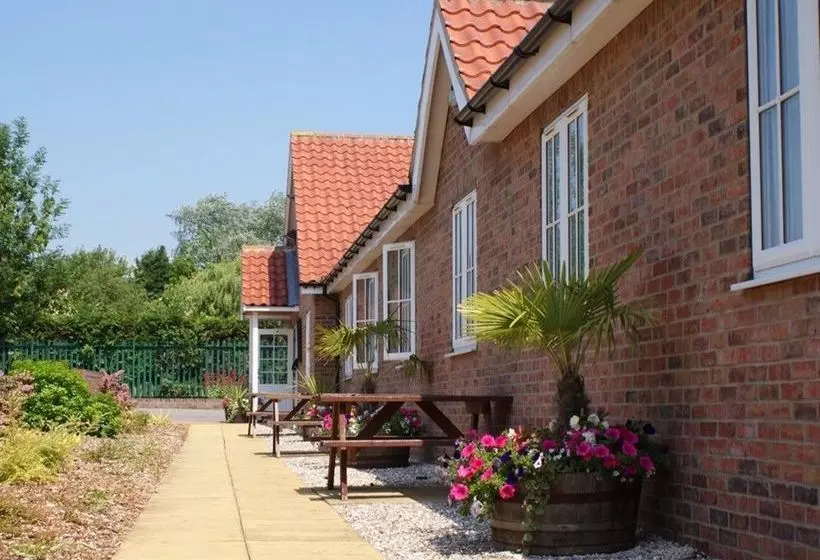 فندق The Ferguson Fawsitt Arms & Country Lodge