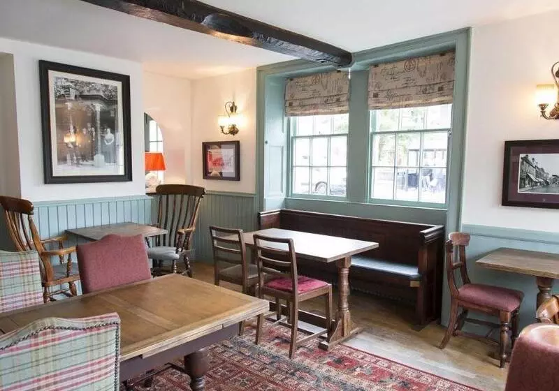 בית מלון כפרי The Kings Arms