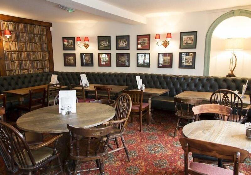 בית מלון כפרי The Kings Arms