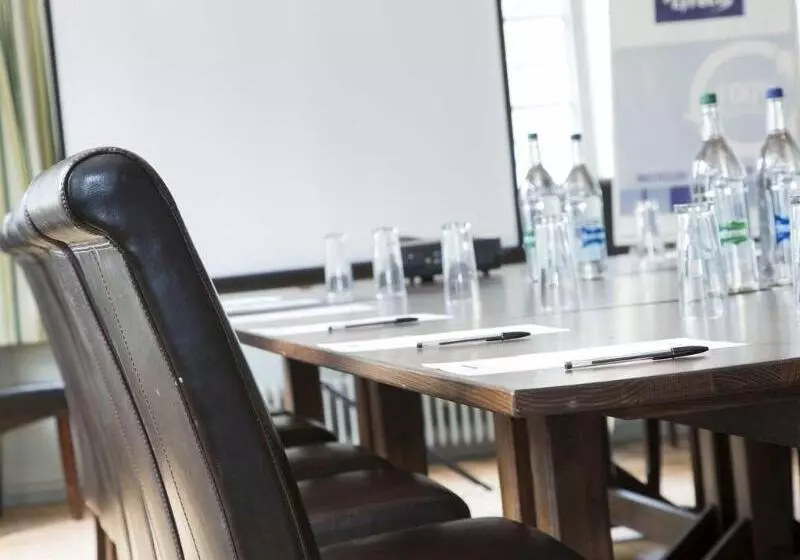 בית מלון כפרי The Kings Arms