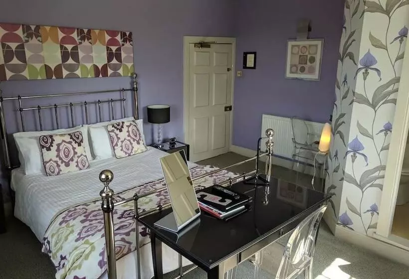 Hotelli Old Orleton Inn