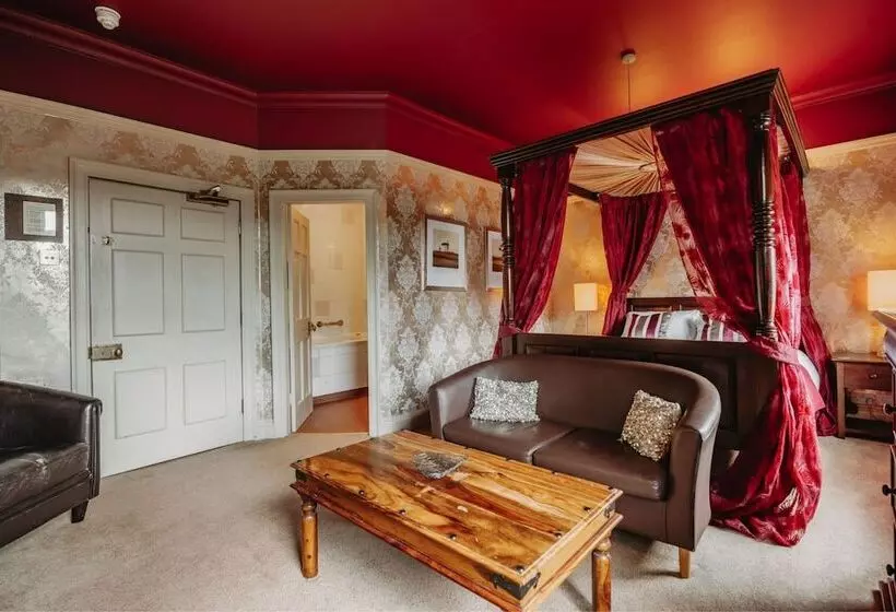 Hotelli Old Orleton Inn