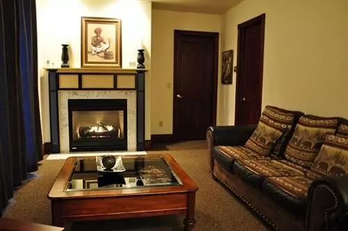 ホテル The San Sophia Inn And Condominiums