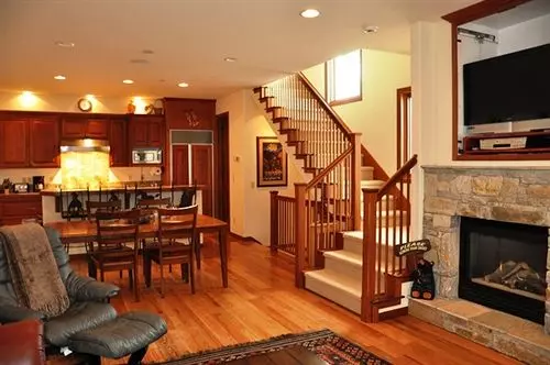 ホテル The San Sophia Inn And Condominiums