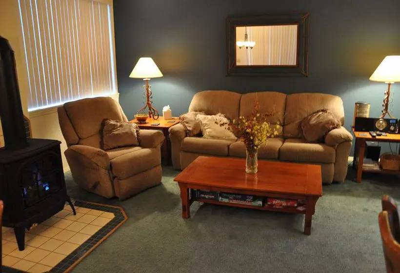 ホテル The San Sophia Inn And Condominiums