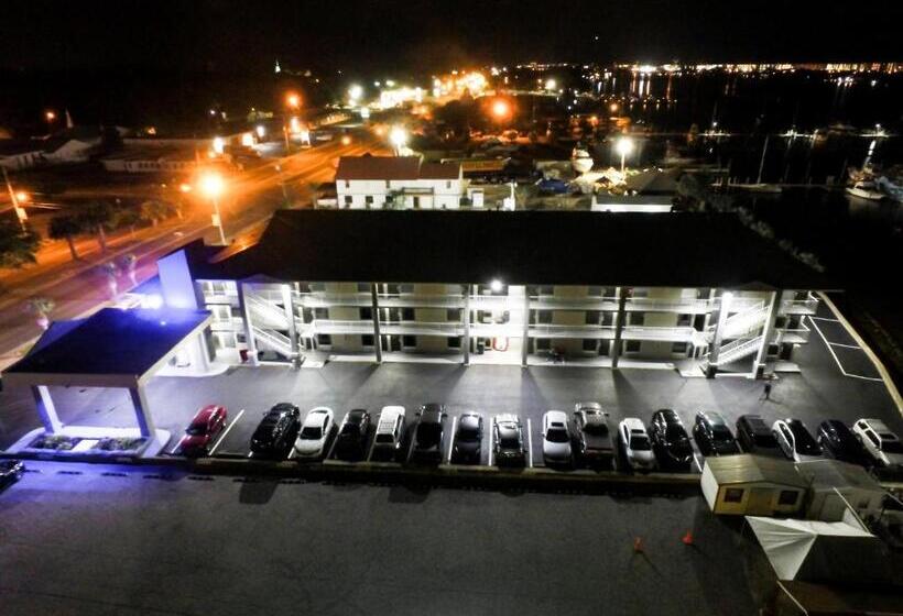 מוטל Seabreeze Inn  Fort Walton