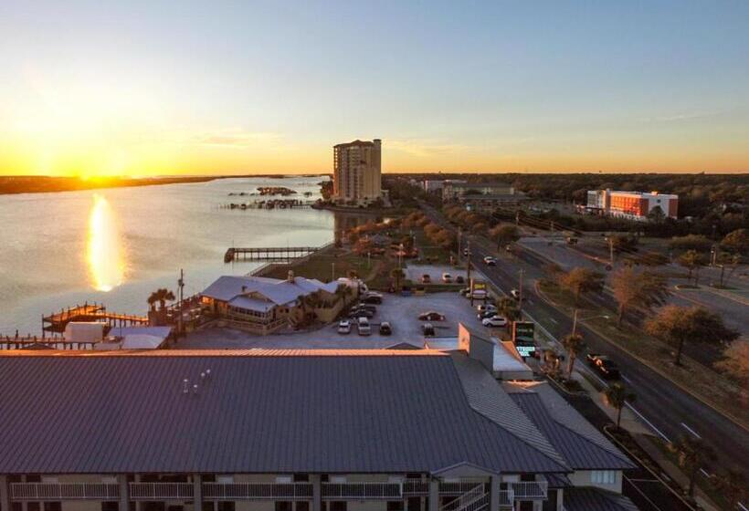 מוטל Seabreeze Inn  Fort Walton