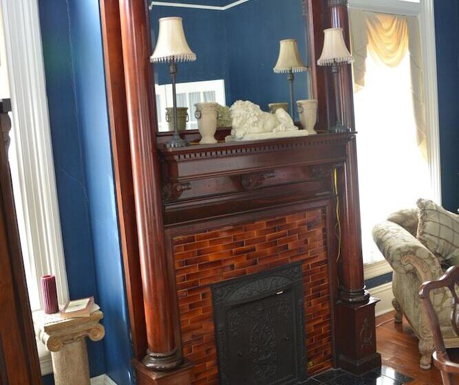 Page House Bed And Breakfast