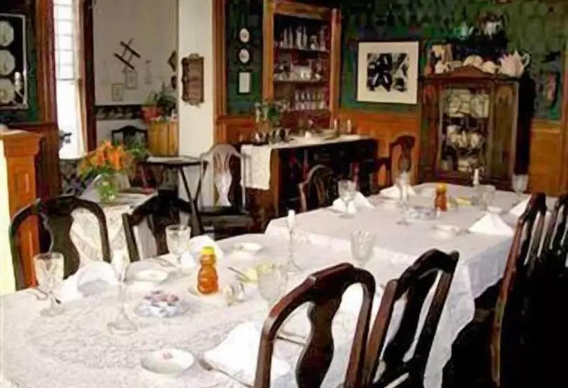 Pensacola Victorian Bed & Breakfast