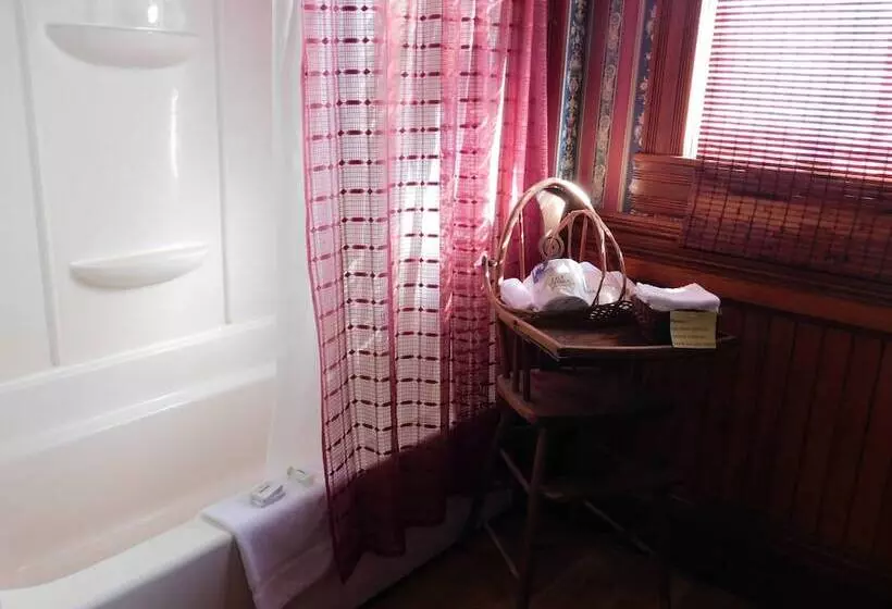 Pensacola Victorian Bed & Breakfast