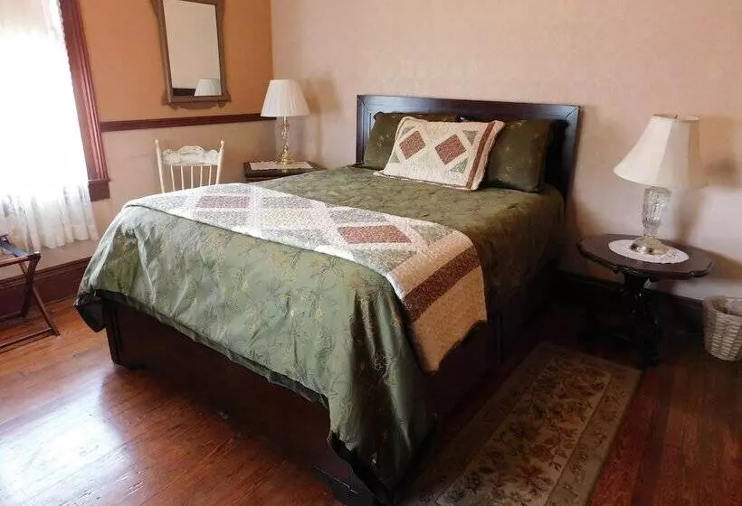 Pensacola Victorian Bed & Breakfast