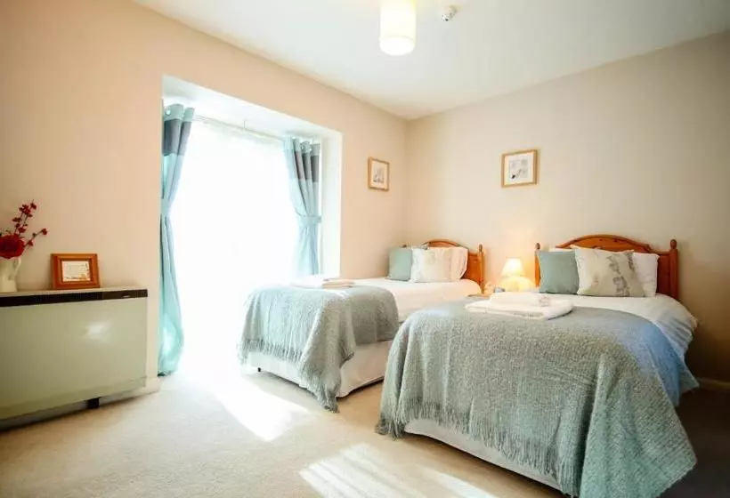 פנסיון Alabare House