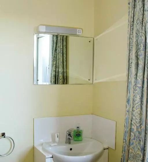 פנסיון Alabare House