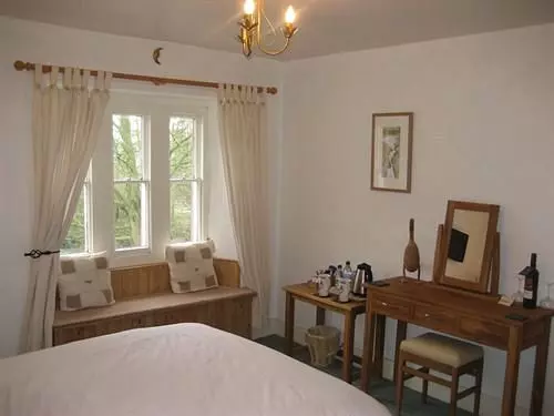 פנסיון Brookhouse Guest House