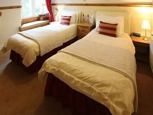 פנסיון Brookhouse Guest House