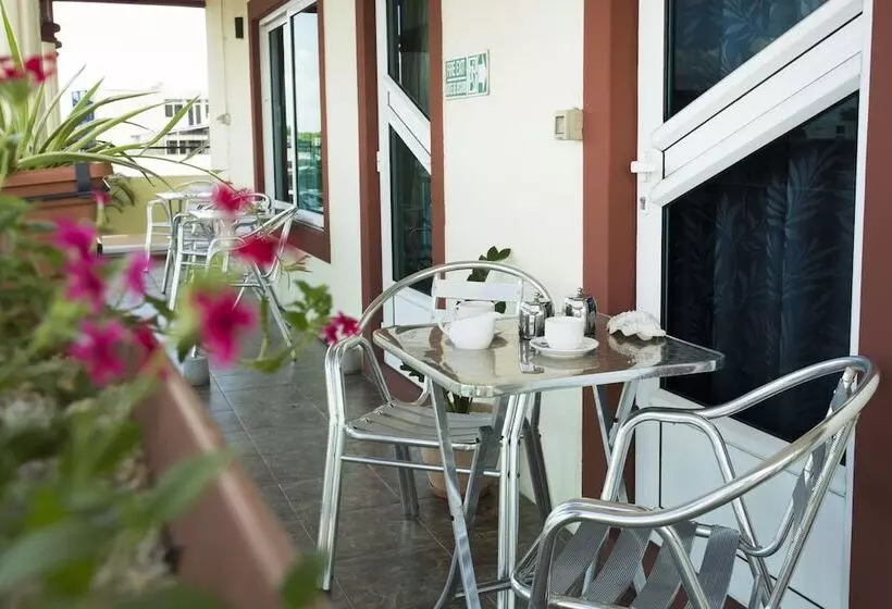 پانسیون Ons Motel & Guest House