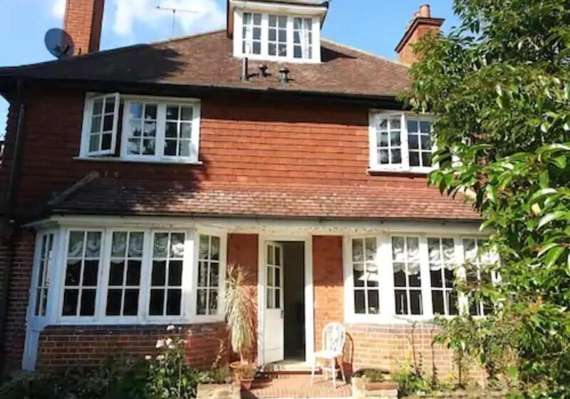 بنسيون Rosemead Guest House