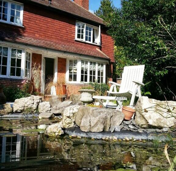 بنسيون Rosemead Guest House