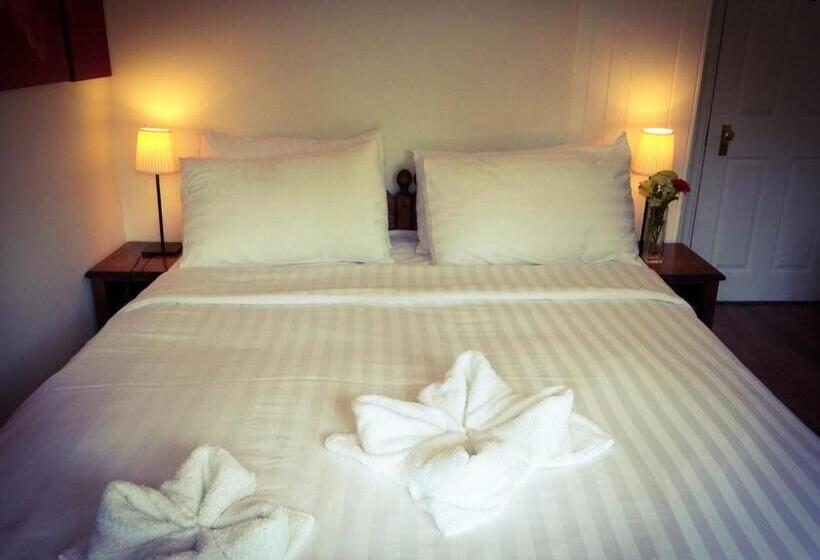 بنسيون Rosemead Guest House