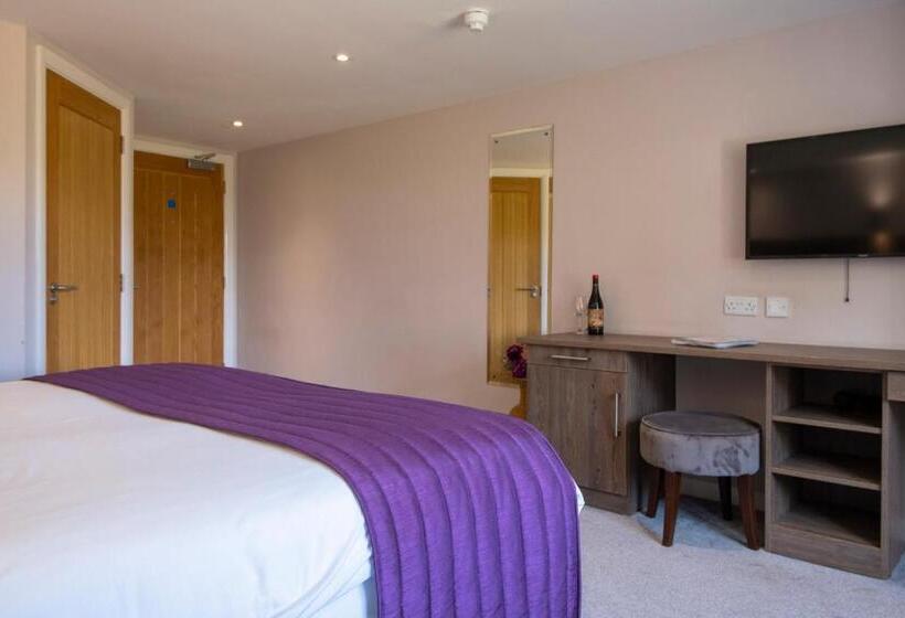 펜션 The Limes Country Lodge Hotel & Admiral Restaurant