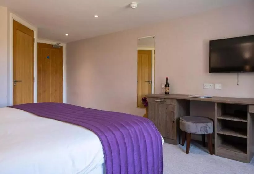 Пансион The Limes Country Lodge Hotel & Admiral Restaurant