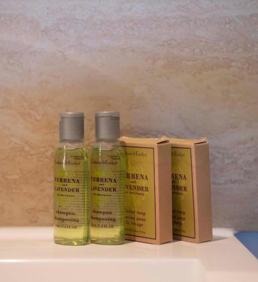 펜션 The Limes Country Lodge Hotel & Admiral Restaurant