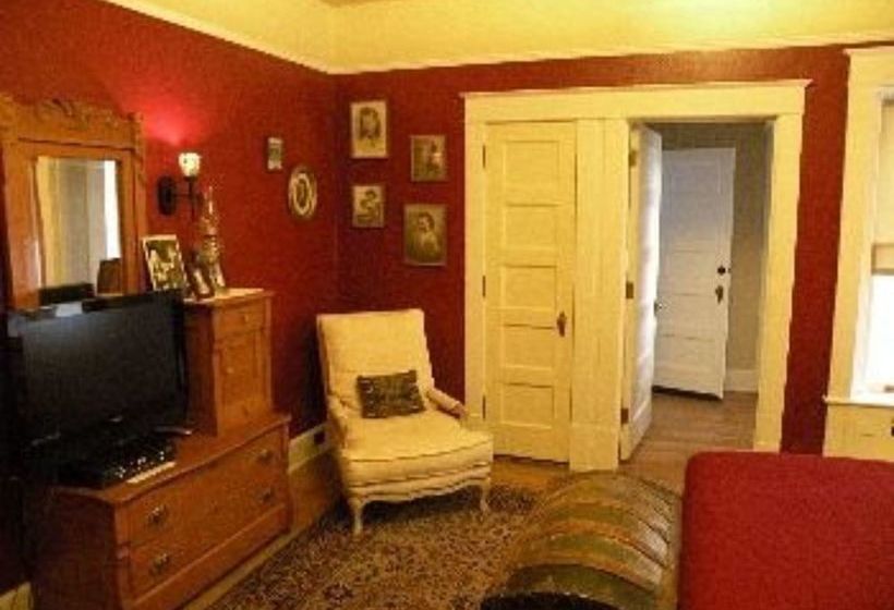 Rosedell Bed & Breakfast