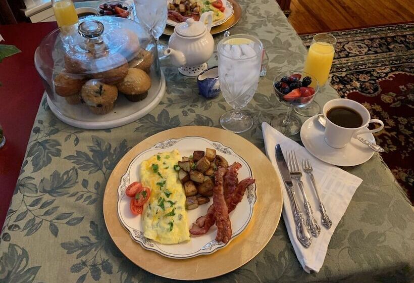 The Amberson House Bed & Breakfast