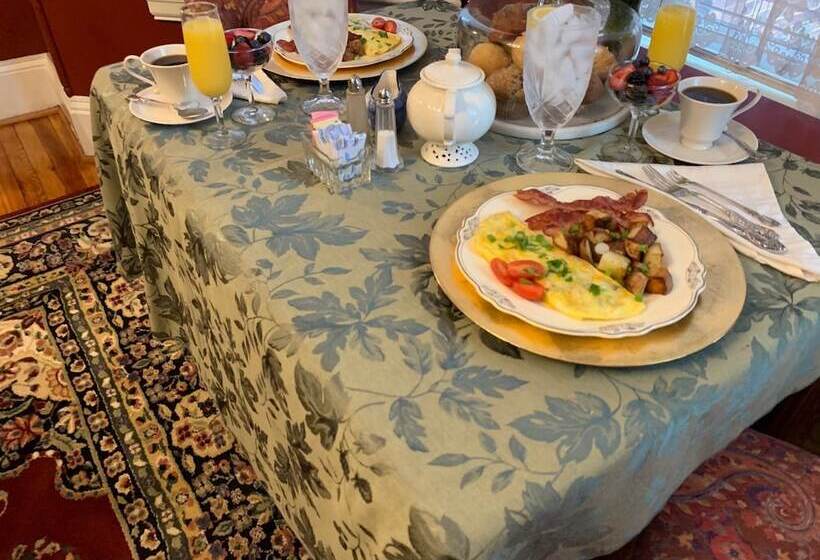 The Amberson House Bed & Breakfast