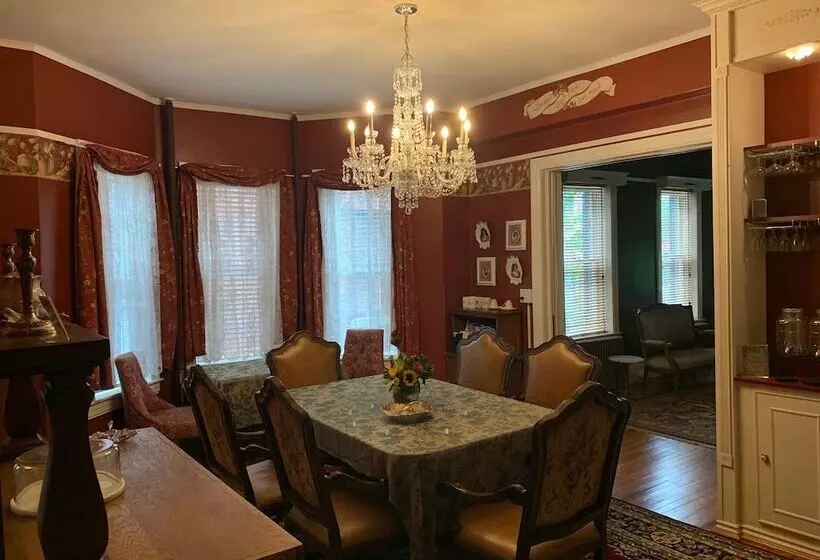 The Amberson House Bed & Breakfast